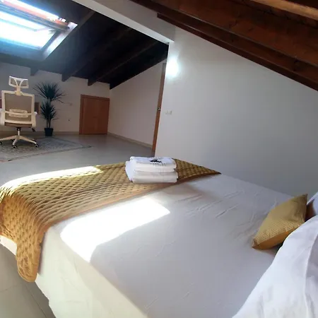 Apartaross Homestay